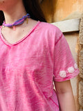 T-shirt rosa ricamata