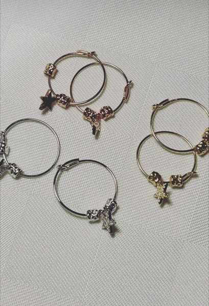 Orecchini cerchio granelli & stellina
